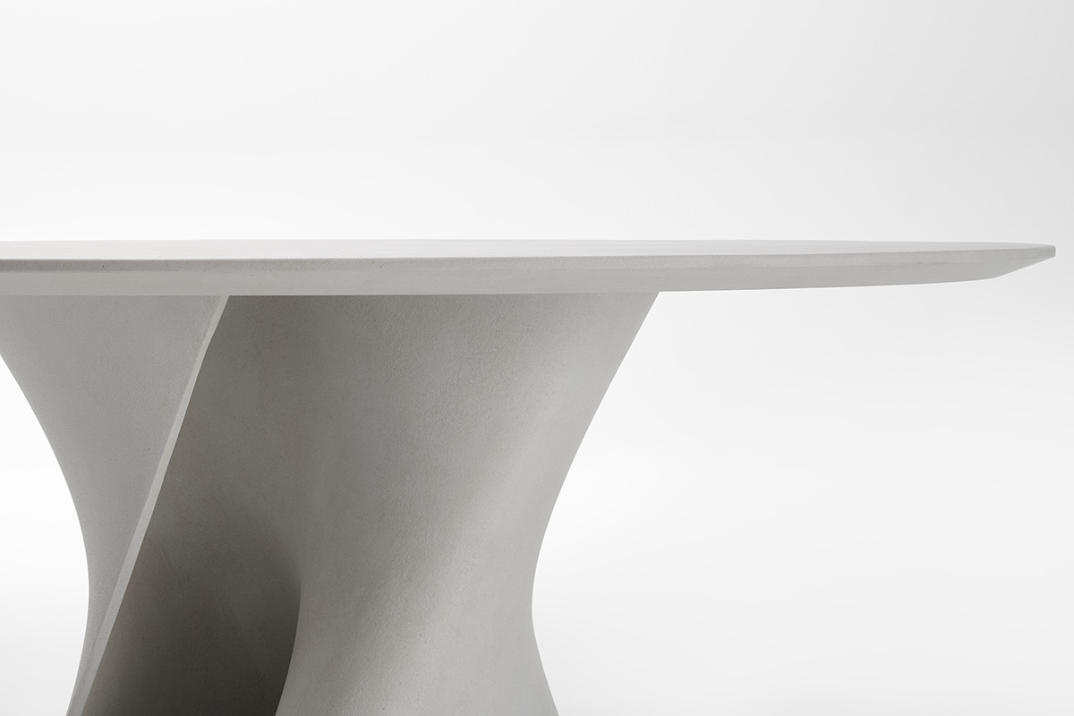 S TABLE
